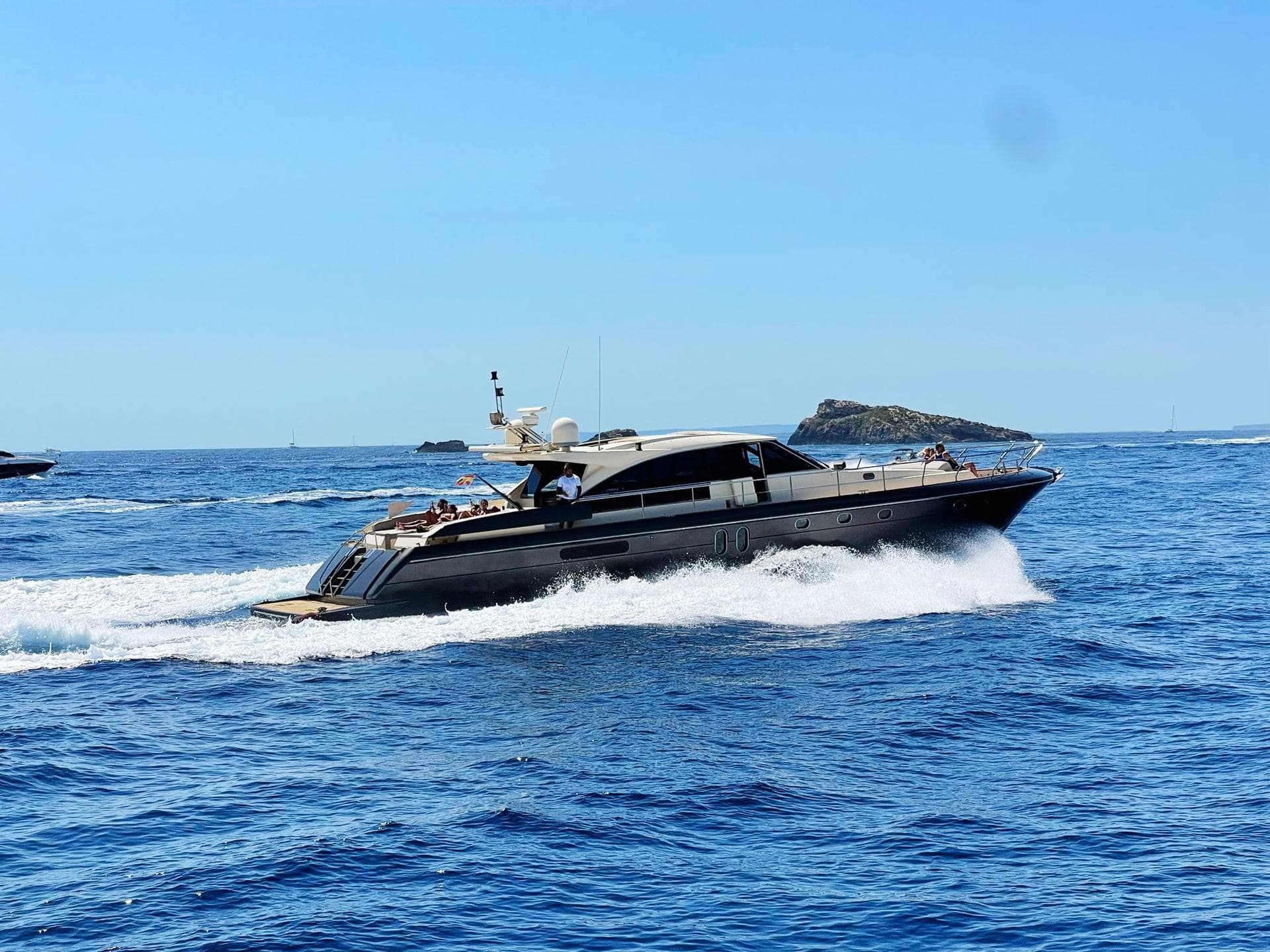 70 GUY COUACH (VINTAGE)