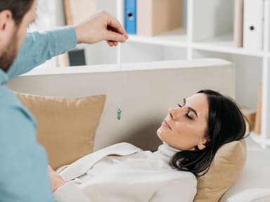 6 Things You Need to Consider Before Choosing a Hairstylist